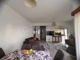 GİRNE/ALSANCAK'TA HAVUZLU SİTEDE SATILIK 3+1 EŞYALI DAİRE