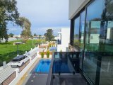 GİRNE/ALSANCAK'TA SATILIK ÖZEL HAVUZLU 4+1 SIFIR VİLLA
