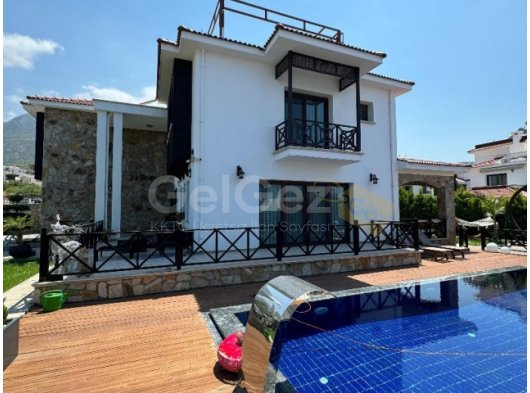 Girne, Bellapais bölgesinde satılık 3+1 villa