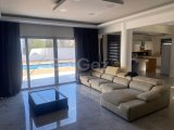 Girne Çatalköy'de kiralık 3+1 yüzme havuzlu villa