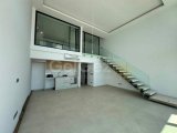 Esentepe'de çatı katında özel yüzme havuzlu 3+1 loft lüks, modern çatı katı dairesi