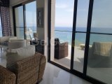 Girne Esentepe'de muhteşem manzaralı denize sıfır satılık 3+2 villa
