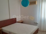Girne merkezde Havuzlu site içinde kiralık full eşyalı 1+1 daire