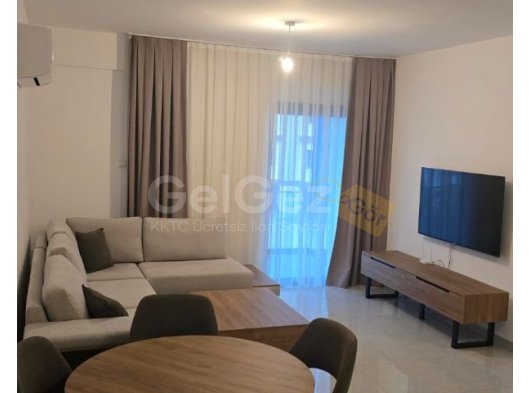 Girne Merkez'de satılık 2+1 geniş daire