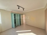 GİRNE 20 TEMMUZ STADYUM MBÖLGESİNDE SATILIK 1+1 DAİRE