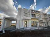 LEFKOŞA/BATIKENT' DE 3+1 SATILIK İKİZ VİLLA