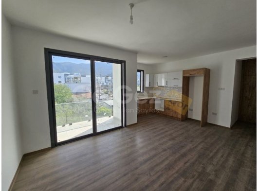 GİRNE/ALSANCAK'TA SATILIK 2+1 DAİRE