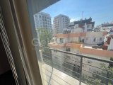 GİRNE MERKEZDE KİRALIK TİCARİ İZİNLİ 2+1 DAİRE
