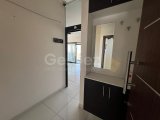 GİRNE MERKEZDE KİRALIK TİCARİ İZİNLİ 2+1 DAİRE