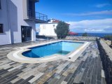 GİRNE ACAPULCO HOTEL BÖLGESİNDE SATILIK 4+1 DENİZ VE DAĞ MANZARALI VİLLA