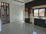 GİRNE OZANKÖY ERDENER MARKET BÖLGESİ SATILIK 4+1 LÜKS VİLLA