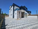 GİRNE OZANKÖY ERDENER MARKET BÖLGESİ SATILIK 4+1 LÜKS VİLLA