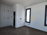 GİRNE OZANKÖY ERDENER MARKET BÖLGESİ SATILIK 4+1 LÜKS VİLLA