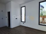 GİRNE OZANKÖY ERDENER MARKET BÖLGESİ SATILIK 4+1 LÜKS VİLLA