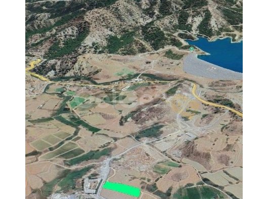 GİRNE/TEPEBAŞI BARAJ BÖLGESİNDE SATILIK TARLA