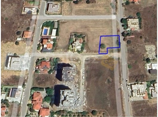 GAZİMAĞUSA/YENİBOĞAZİÇİ'NDE SATILIK ARSA