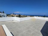 GİRNE/ALSANCAK'TA LÜKS SİTE İÇİNDE SATILIK 2+1 PENTHOUSE DAİRE