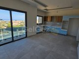 GİRNE/ALSANCAK'TA LÜKS SİTE İÇİNDE SATILIK 2+1 PENTHOUSE DAİRE