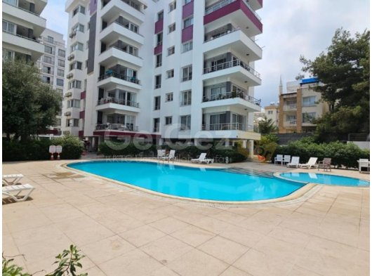 GİRNE MERKEZ'DE HAVUZLU SİTE İÇİNDE SATILIK 3+1 DAİRE