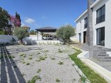 GİRNE/KARAOĞLANOĞLUDA SATILIK HAVUZLU 4+1 VİLLA