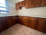 LEFKOŞA/ORTAKÖY MERKEZDE TİCARİ İZİNLİ BİRDEN FAZLA TİCARİ AMACA HİZMET EDEBİLECEK 4+1 KİRALIK DAİRE