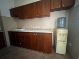 LEFKOŞA/ORTAKÖY MERKEZDE TİCARİ İZİNLİ BİRDEN FAZLA TİCARİ AMACA HİZMET EDEBİLECEK 4+1 KİRALIK DAİRE