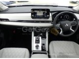 2023 Model Otomatik Mitsubishi Outlander
