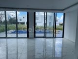 GİRNE/ALSANCAK HASAN UZUN PETROL BÖLGESİNDE SATILIK 4+1 ÖZEL HAVUZLU VİLLA