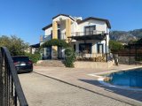 GİRNE/ALSANCAK'TA SATILIK 3+1 HAVUZLU VİLLA