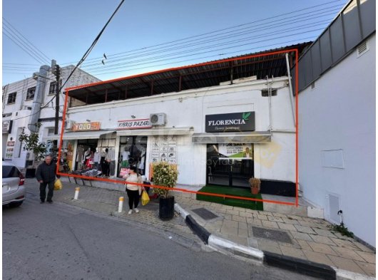 GİRNE MERKEZDE SATILIK 2 DÜKKAN VE 1 DEPODAN OLUŞAN BİNA