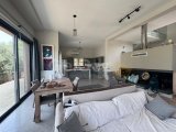 GİRNE/ÇATALKÖY'DE SATILIK 3+1 VİLLA