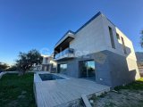 GİRNE/EDREMİT'TE EŞSİZ GÜZELLİKTE SATILIK 4+1 VİLLALAR