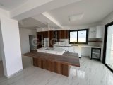 GİRNE/ESENTEPENİN EN PRESTİJLİ BÖLGESİNDE SATILIK 4+1 VİLLALAR