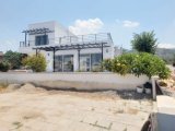 GİRNE/ESENTEPEDE SATILIK ÖZEL HAVUZLU 3+1 VİLLA