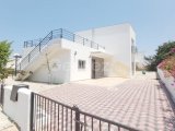 GİRNE/ESENTEPEDE SATILIK ÖZEL HAVUZLU 3+1 VİLLA