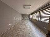 GİRNE MERKEZDE KİRALIK 4+1 DÜKKAN