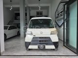 DAIHATSU HIJET SALON