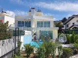 GİRNE/ALSANCAK'TA SATILIK 3+1 HAVUZLU VİLLA