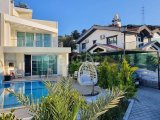 GİRNE/ALSANCAK'TA SATILIK 3+1 HAVUZLU VİLLA