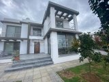 GİRNE/ALSANCAK ESCAPE PLAJI BÖLGESİNDE KİRALK 4+1 HAVUZLU VİLLA