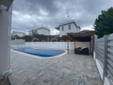 GİRNE/ALSANCAK ESCAPE PLAJI BÖLGESİNDE KİRALK 4+1 HAVUZLU VİLLA