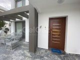 GİRNE/ALSANCAK ESCAPE PLAJI BÖLGESİNDE KİRALK 4+1 HAVUZLU VİLLA