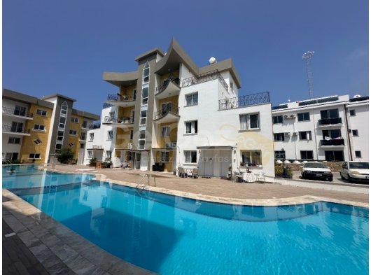 GİRNE/ALSANCAK'TA SİTE İÇERİSİNDE SATILIK 3+1 FUL EŞYALI LOFT DAİRE