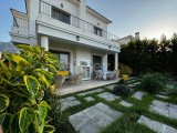 GİRNE/ALSANCAK KIBRIS TOWNHOUSES'DA SATILIK FUL LÜKS EŞYALI 3+1 VİLLA