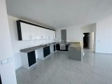 GİRNE/DOĞANKÖY'DE HAVUZLU SİTEDE SATILIK 2+1 DAİRE