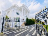 GİRNE/EDREMİT'TE GÜNLÜK KİRALIK ÖZEL HAVUZLU 5+1 VİLLA