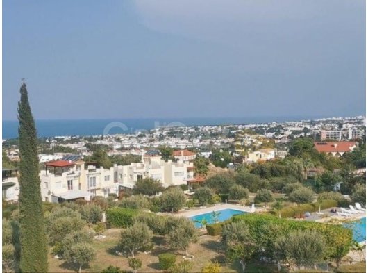 GİRNE/EDREMİT'TE SANTA FE SİTESİNDE HAVUZLU SATILIK 3+1 PENTHOUSE