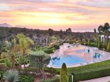 GİRNE/ESENTEPE SUN VALEY'DE SATILIK 3+1 VİLLA
