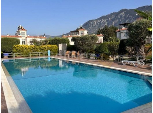 GİRNE / LAPTA'DA ORTAK HAVUZLU SATILIK 2+1 DAİRE