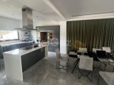 GİRNE/OZANKÖY'DE SATILIK 4+1 VİLLA